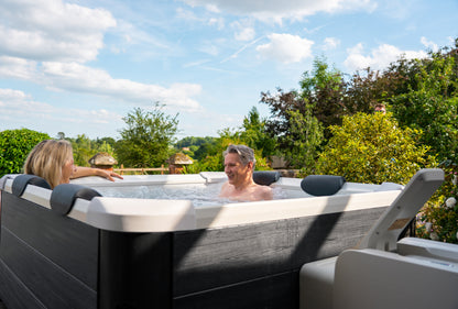 MSpa OSLO Inflatable Spa | 6-Person Portable Hot Tub with Hydro Jets